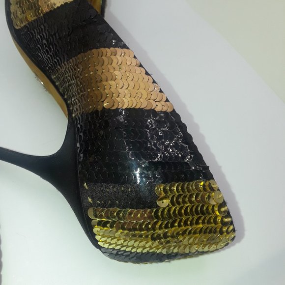 D&G Black and Gold Sequin Pumps - Picture 8 of 8